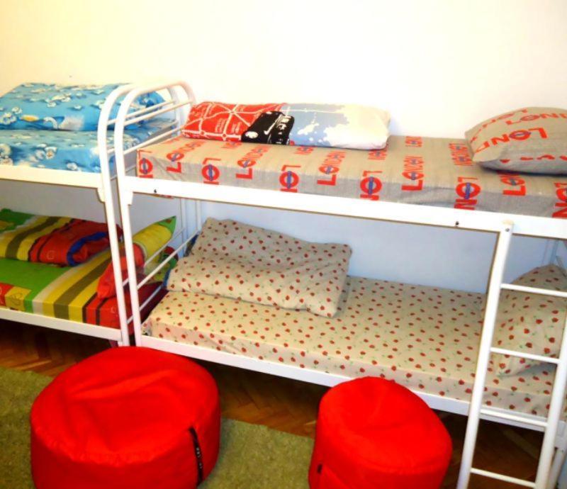 Hostel Kreshatik Kiev Habitación foto
