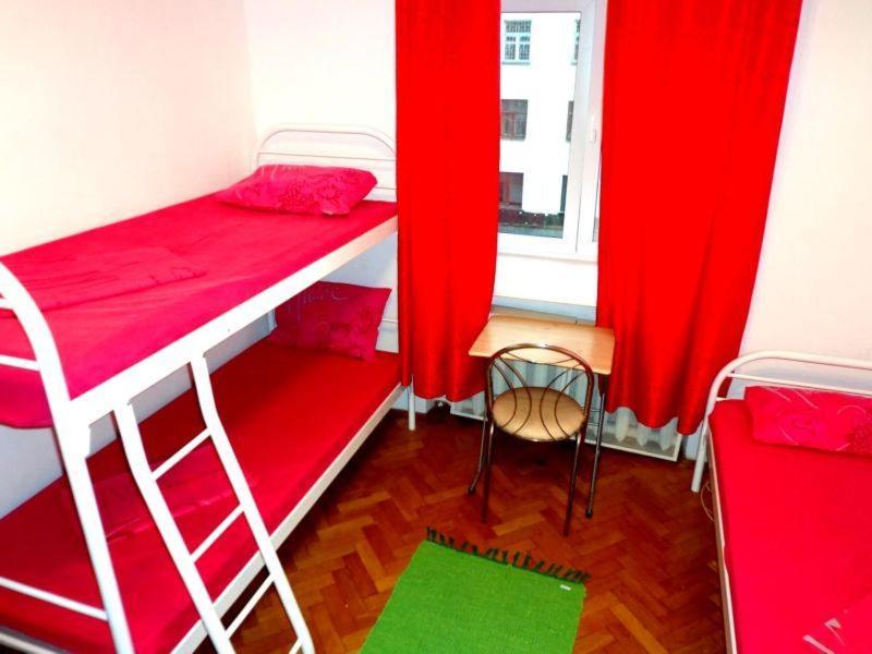 Hostel Kreshatik Kiev Exterior foto