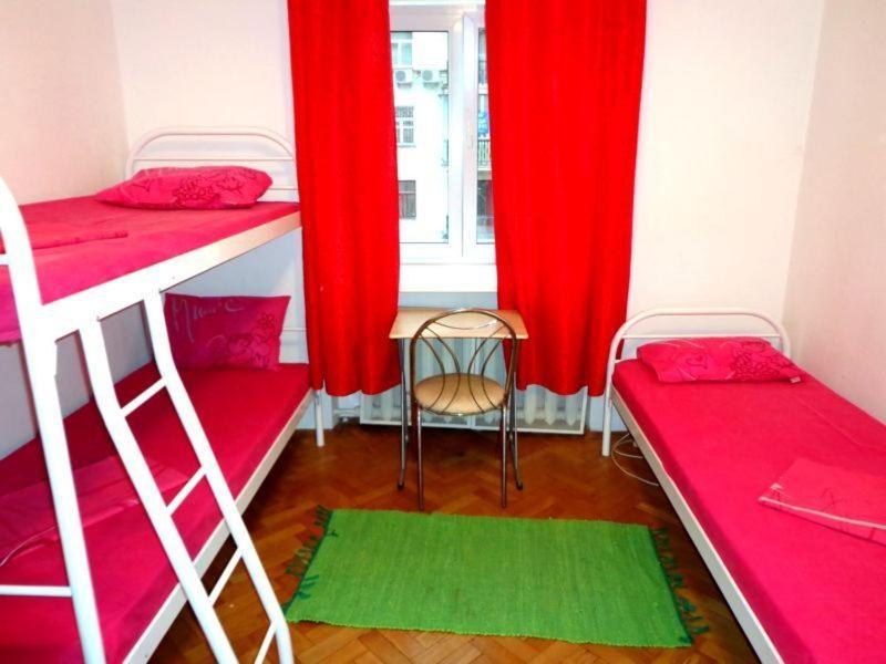 Hostel Kreshatik Kiev Habitación foto